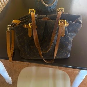Louis Vuitton Purse